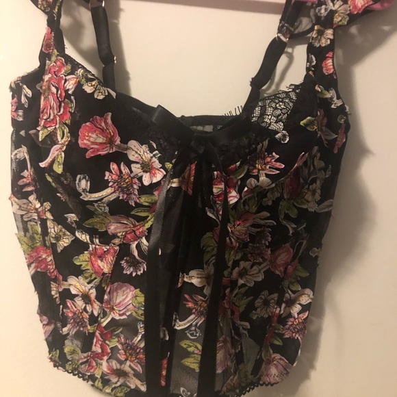 Victoria’s Secret Dream Angel’s Unlined Bustier Bra Top - Picture 4 of 9